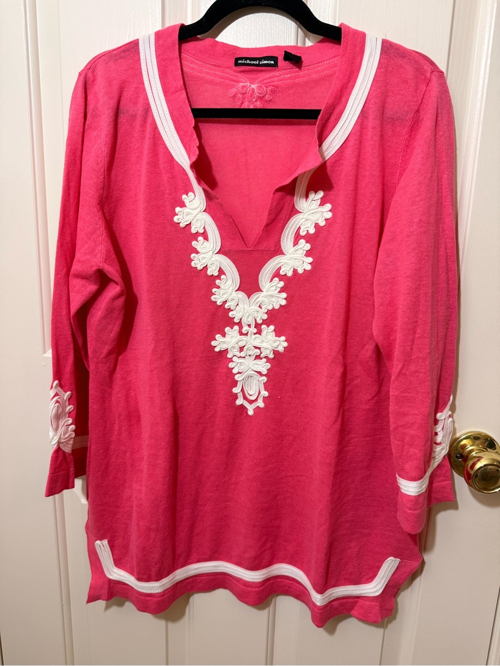 Michael Simon Bright Pink V-Neck Tunic with White Embroidery